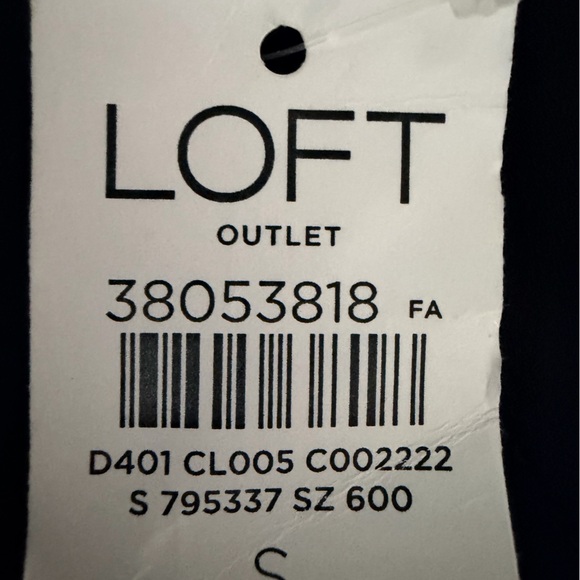 LOFT Black V-Neck Blouse - Picture 4 of 4